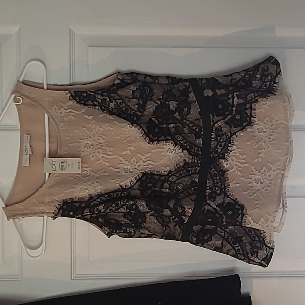 Loft holiday party top size 4p